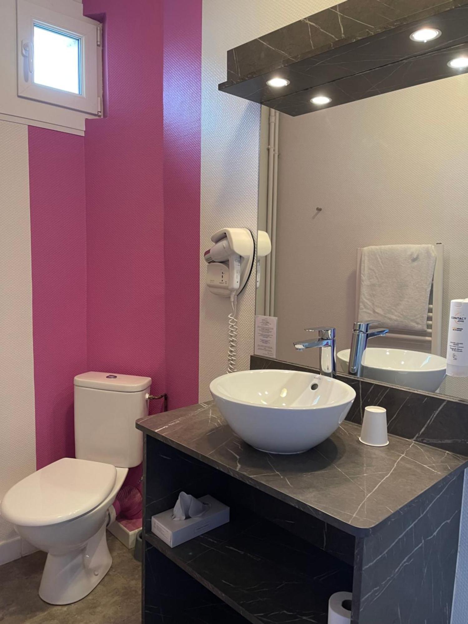 Bagnoles Hotel - Contact Hotel Bagnoles de l'Orne Normandie エクステリア 写真