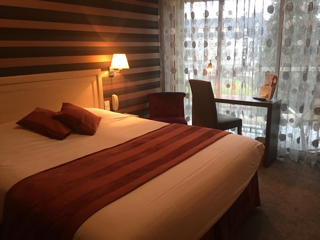 Bagnoles Hotel - Contact Hotel Bagnoles de l'Orne Normandie エクステリア 写真