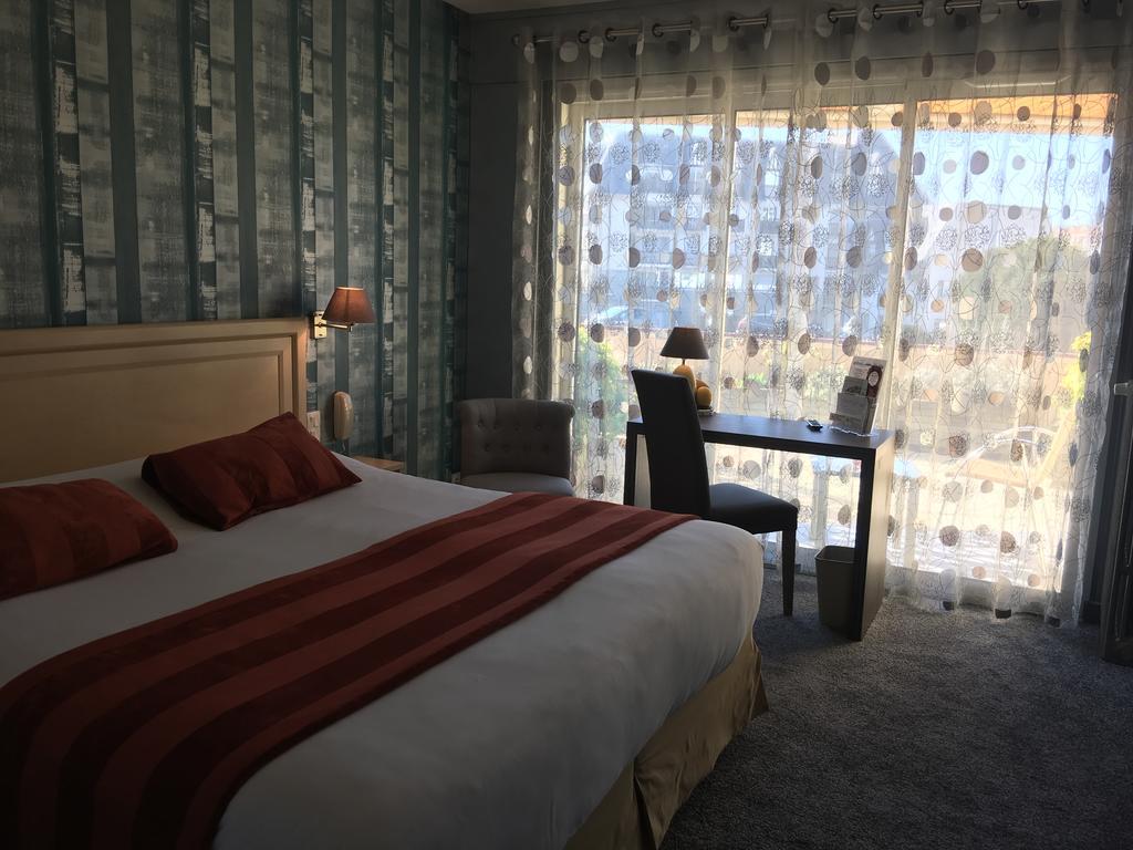 Bagnoles Hotel - Contact Hotel Bagnoles de l'Orne Normandie エクステリア 写真