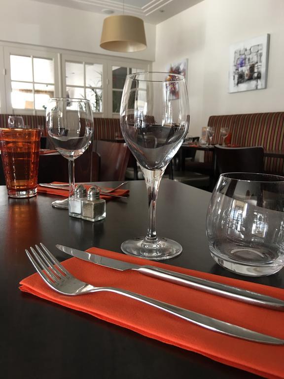 Bagnoles Hotel - Contact Hotel Bagnoles de l'Orne Normandie エクステリア 写真