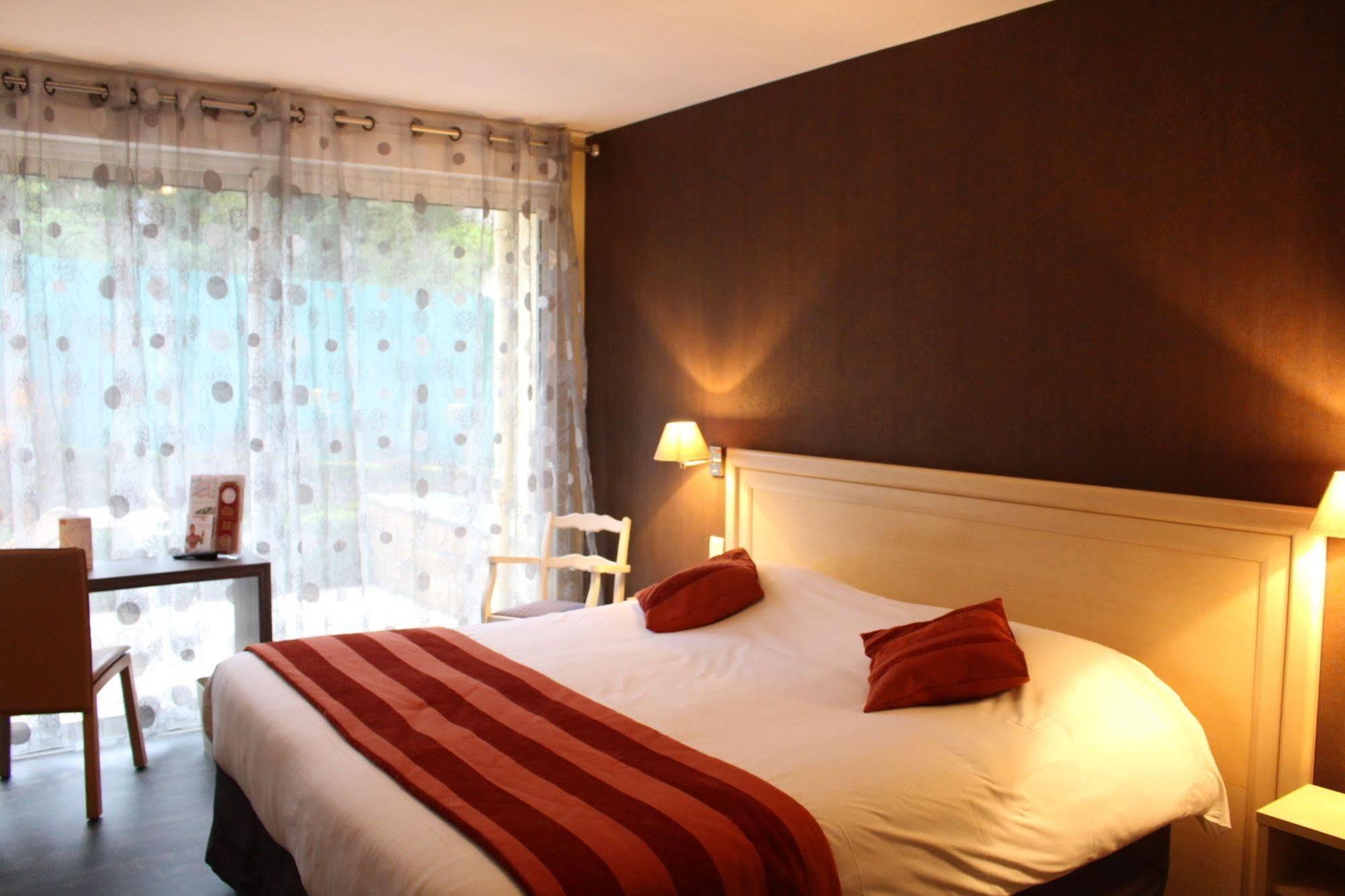 Bagnoles Hotel - Contact Hotel Bagnoles de l'Orne Normandie エクステリア 写真